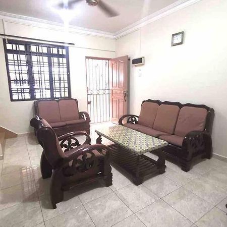 Mersing Fun Beach Home Services Buitenkant foto